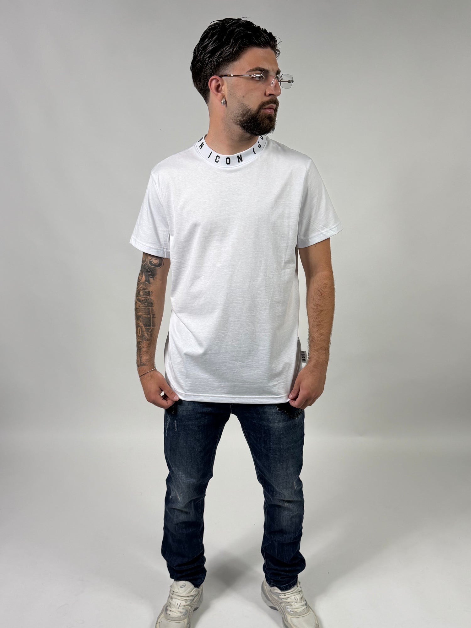 T-Shirt Logo Collo Icon