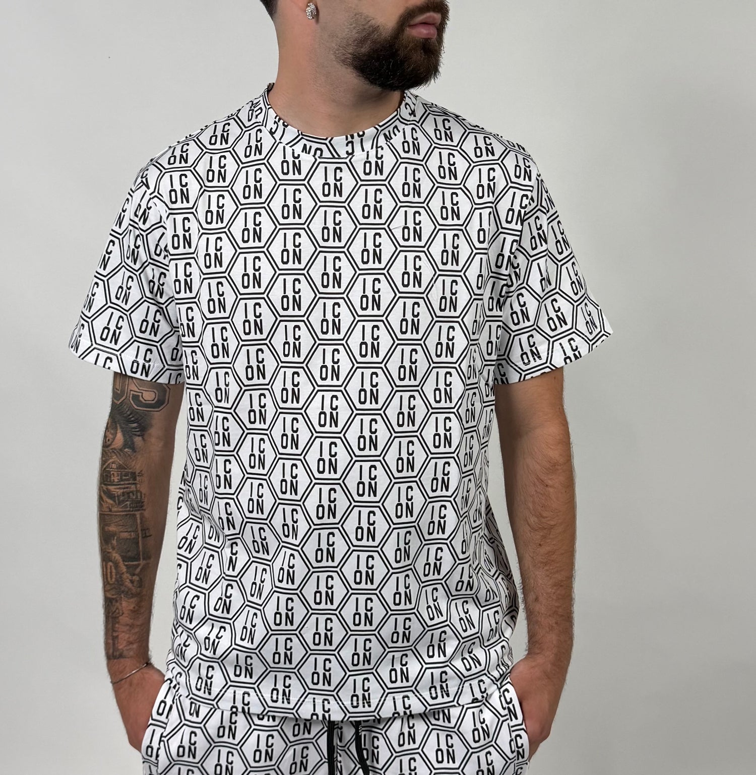 T-Shirt Have Code Icon